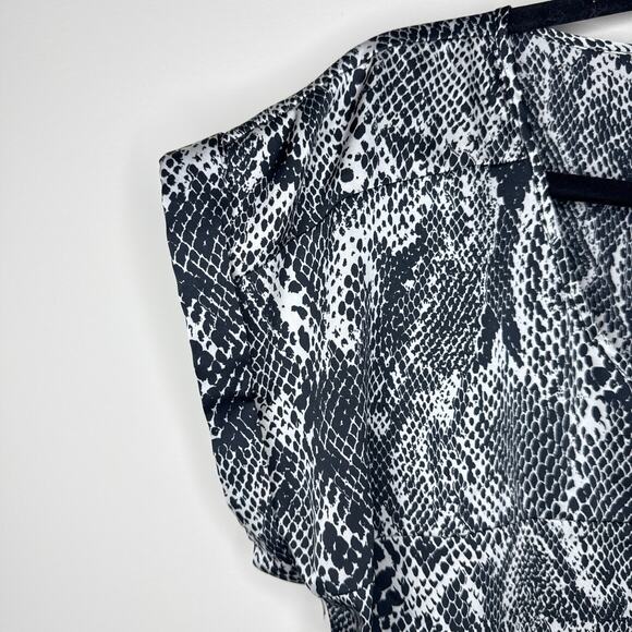 Express Snake Print Satin Cap Sleeve Top Size Large Blouse Stretch Animal Print - Picture 2 of 6